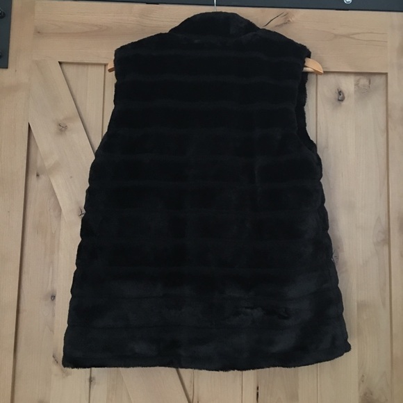 Talbots Faux Fur Open Front Vest Brown - Picture 3 of 7